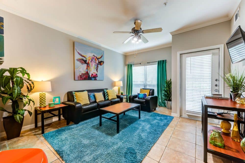 villas on guadalupe off campus apartments near ut austin furnished options available living room